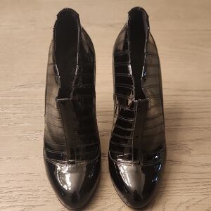 Chanel Womens 2006 PNY Patent Leather Short Ankle Booties Black Size 37.5